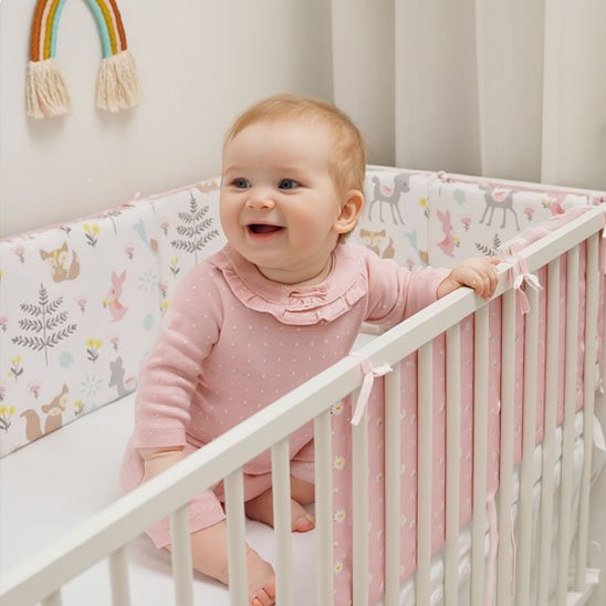 Tour de lit bébé